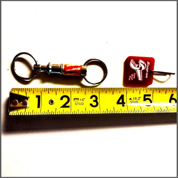 Snap-on Set 2 CAN COZIES w/MAGNETS + VINTAGE KEY HOLDER & ZIPPER PULL ~ ALL NEW - Picture 10 of 13